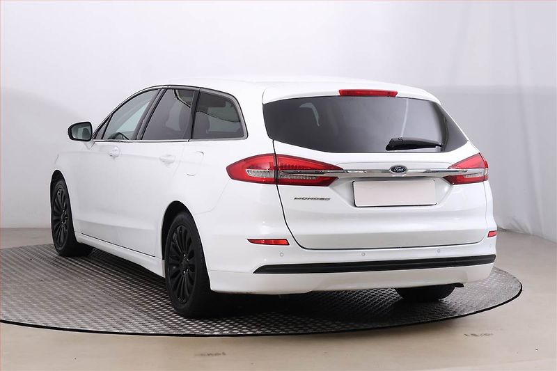 Ford Mondeo (2019) 2.0 TDCI, Automat, Serv.kniha - fotka 4 z 21