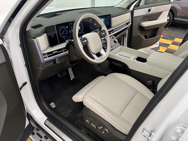 Hyundai Santa Fe 1.6*Hybrid*132kw*DPH*Vybava* - fotka 8 z 48