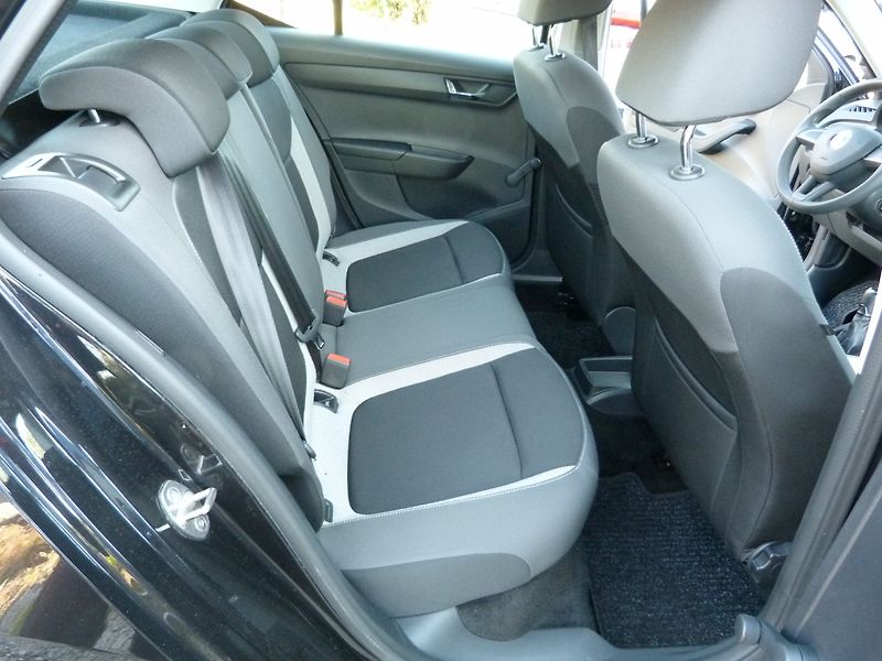 Škoda Fabia 1.0 TSI - fotka 14 z 24