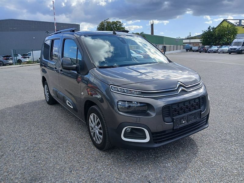 Citroën Berlingo (2019) Feel XL 1.2 81kW - fotka 2 z 10