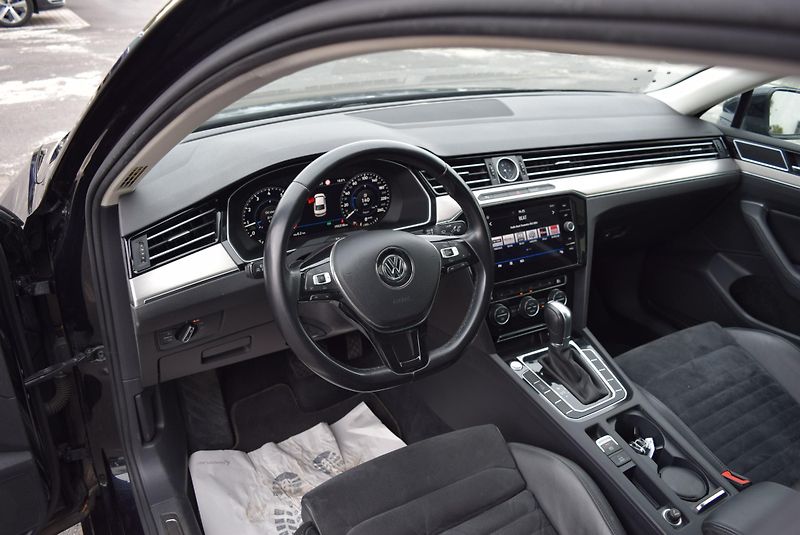 Volkswagen Passat (2018) 1.4TSI 110kw DSG HIGHLINE NAVI - fotka 21 z 50
