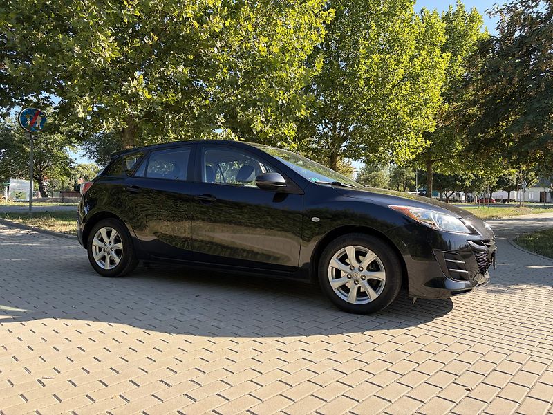 Mazda 3 1.6 Center-Line - fotka 12 z 28