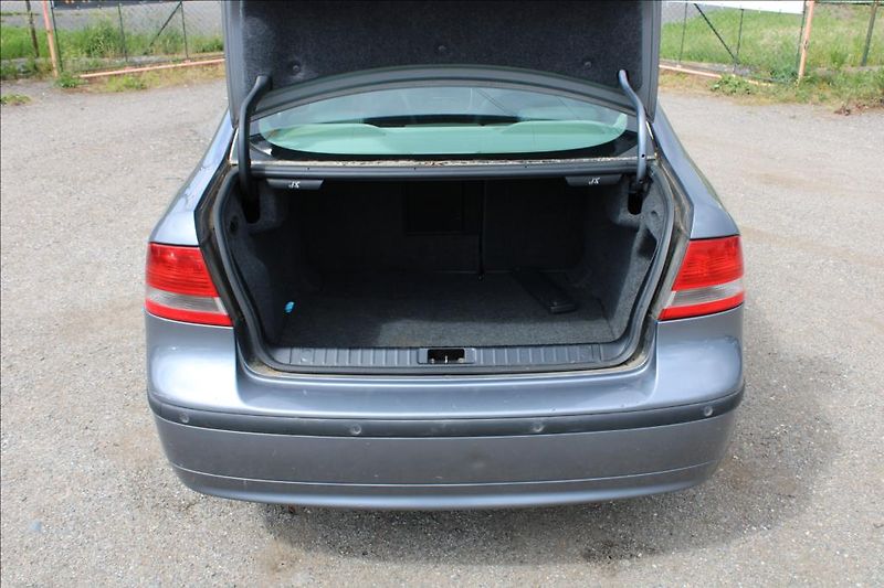 Saab 9-3 2,0 i  AUTOMAT, KLIMA - fotka 13 z 28