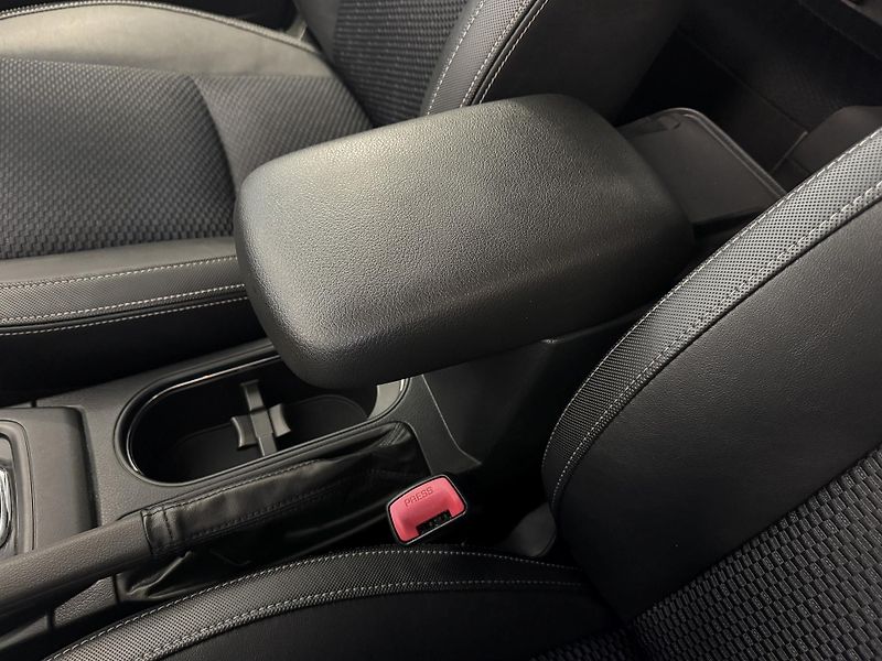 Subaru Forester 2.0XT Comfort, CZ, Perfektní - fotka 32 z 49