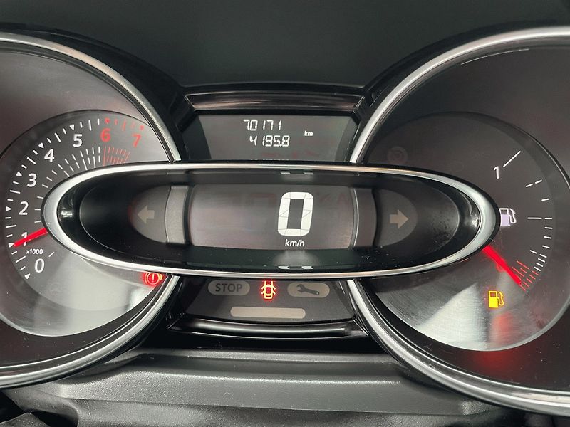Renault Clio (2020) 0.9 TCe,56kW,Limited,ČR - fotka 14 z 35