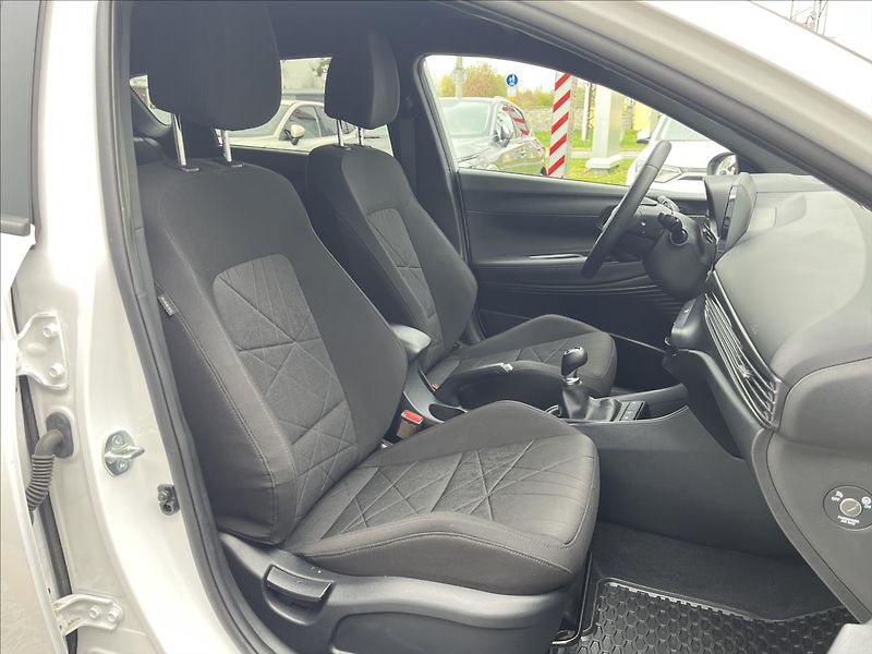Hyundai Bayon 1,2 i  Play Plus - fotka 18 z 23