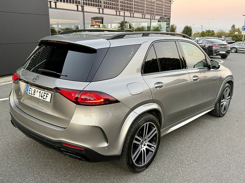Mercedes-Benz GLE (2021) 350 de 4MATIC SUV - fotka 50 z 50