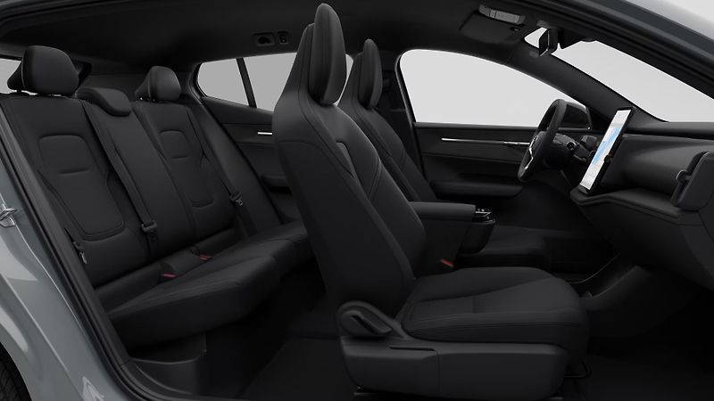 Volvo EX30 (2026) P5 LONG RANGE ELECTRIC PLUS - fotka 4 z 12