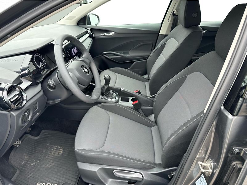 Škoda Fabia 1.0MPI  Ambition 59KW - fotka 11 z 19