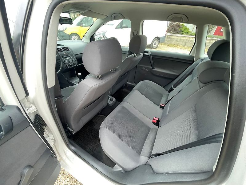 Volkswagen Polo 1.2i 44kW*KLIMA* - fotka 14 z 27