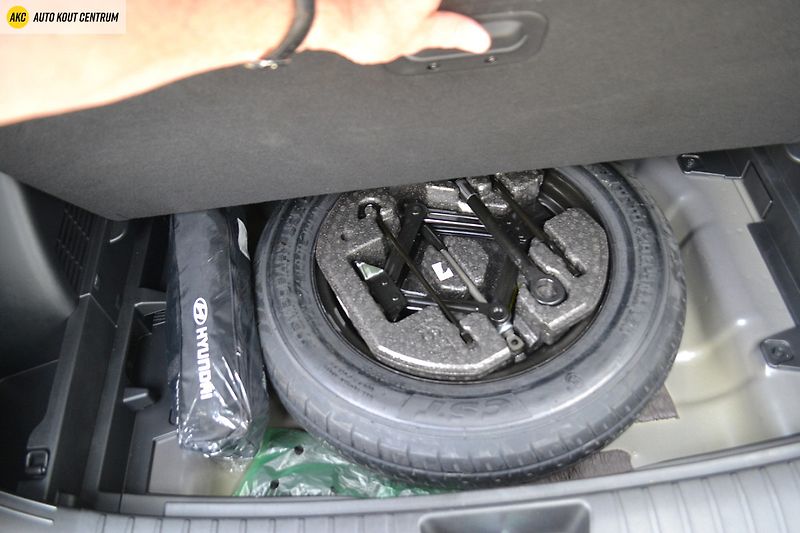 Hyundai Kona 1,6 T-GDI 2WD DCT SMART TECHNO - fotka 18 z 50