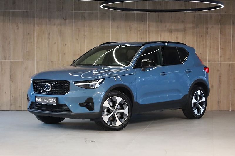 Volvo XC40 B4 PLUS Dark, Harman, 360° - fotografie inzerátu