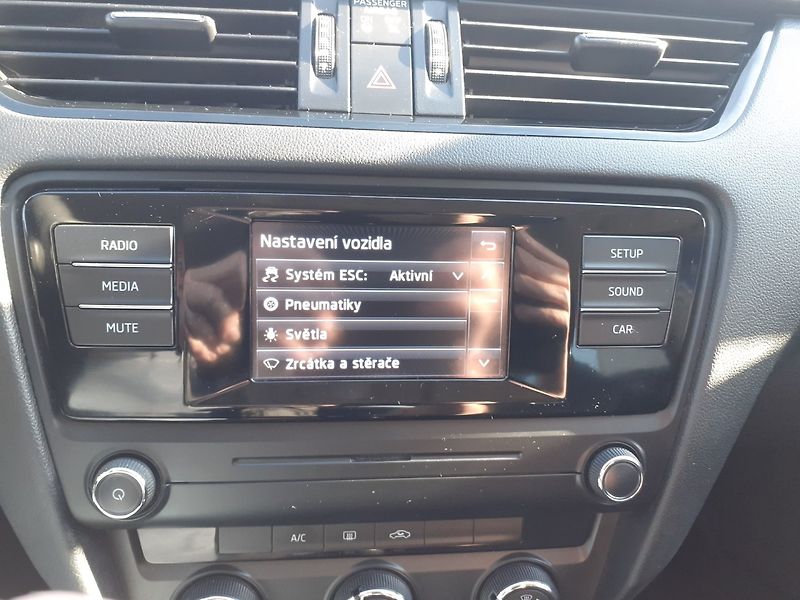 Škoda Octavia (2016) 1.2 TSi ČR 63kW - fotka 11 z 23