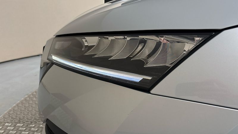 Škoda Octavia 1.0 TSI Active - fotka 18 z 23
