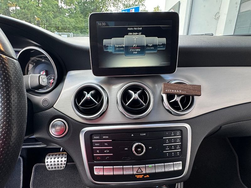 Mercedes-Benz GLA (2017) 220CDI 4-MATIC AMG - fotka 21 z 34