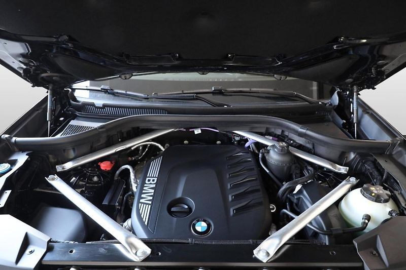 BMW X5 xDrive30d - fotka 9 z 31