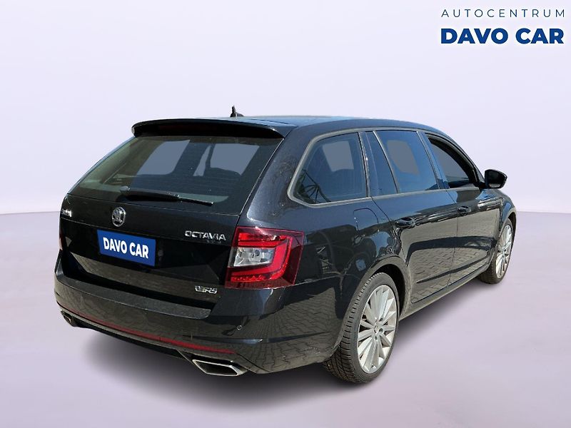 Škoda Octavia RS 2,0 TDI 135kW DSG LED 1.Maj - fotka 8 z 10