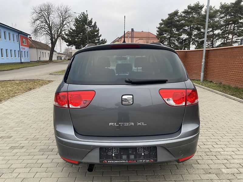 Seat Altea 1.6TDi, AUTOMAT,STYLE, VÝB.ST. - fotka 4 z 46