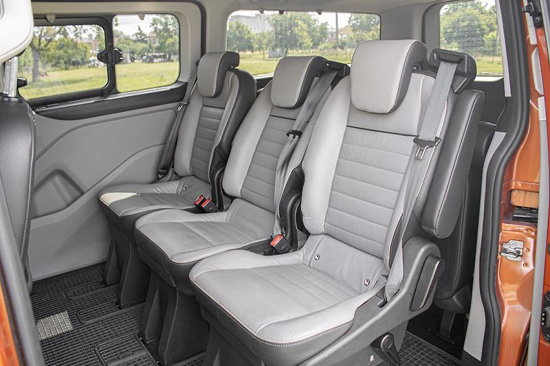 Ford Tourneo Custom - fotka 24 z 30