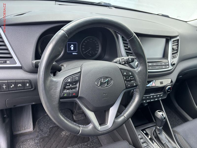 Hyundai Tucson (2016) 2.0 CRDi 4x4, AT, navi, TZ - fotka 13 z 20