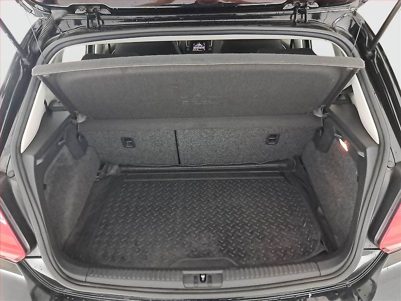 Volkswagen Polo (2014) 1.4 TDI, ČR,1.maj, Serv.kniha - fotka 14 z 18
