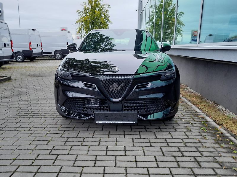 Alfa Romeo Junior (2026)  1,2 T 145 PS automat - fotka 7 z 27