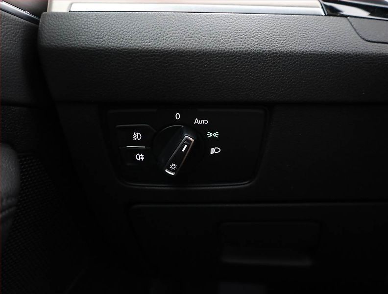 Volkswagen Passat (2018) R-Line 2.0 TDI, Automat - fotka 15 z 18