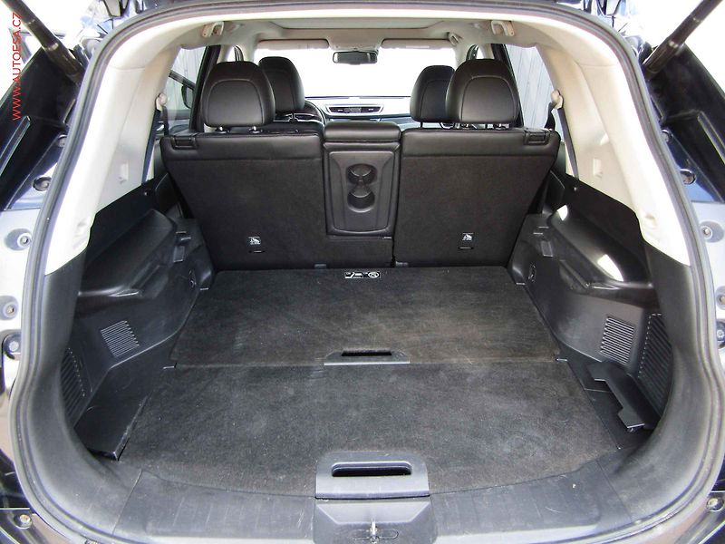 Nissan X-Trail (2016) 1.6dCi 4x4, ČR, Xenon, navi - fotka 7 z 23