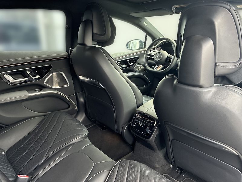 Mercedes-Benz Třídy E EQS Berline EQS 580 4MATIC Ele - fotka 17 z 18