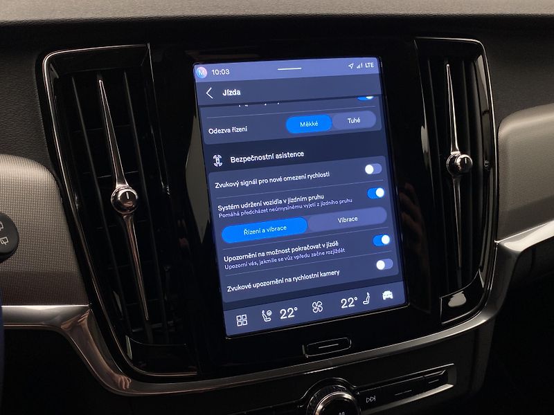 Volvo V90 T6 AWD RECHARGE DARK PLUS AUT - fotka 50 z 61
