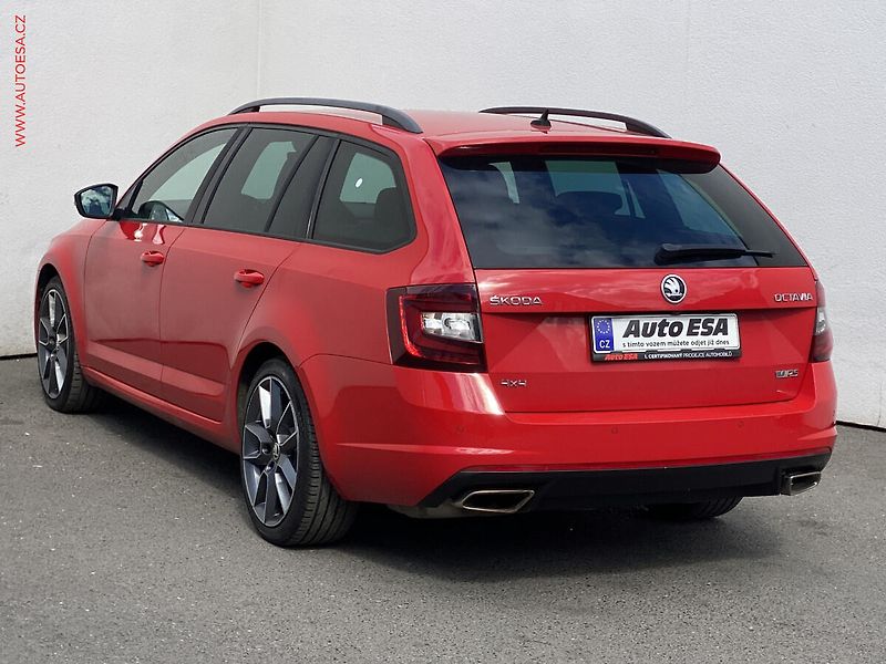 Škoda Octavia (2019) 2.0 TDi 4x4, RS, DSG, +ALU - fotka 6 z 19