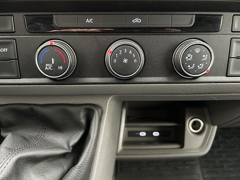 Volkswagen Crafter 2.0 TDI 4x4 dlouhý rozvor - fotka 18 z 27