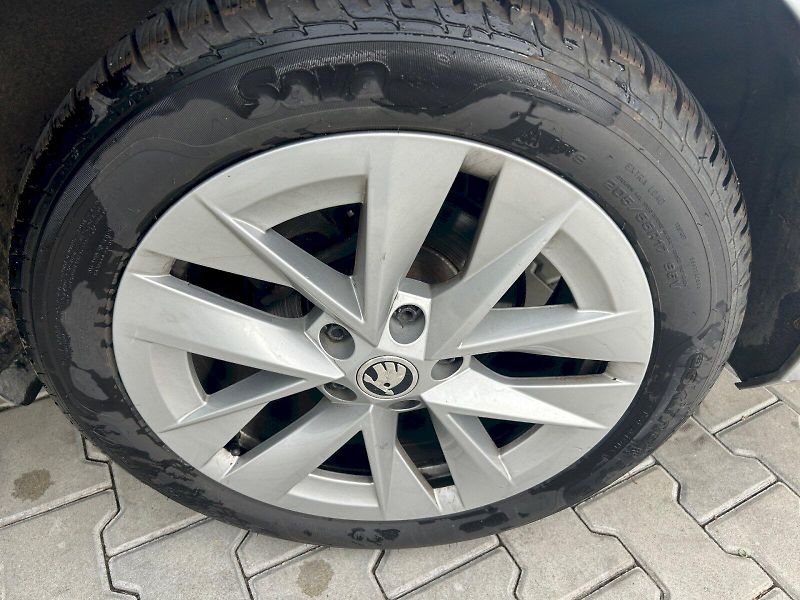 Škoda Octavia (2021) OCT.COM STY TD 85/2.0 M6F - fotka 10 z 27