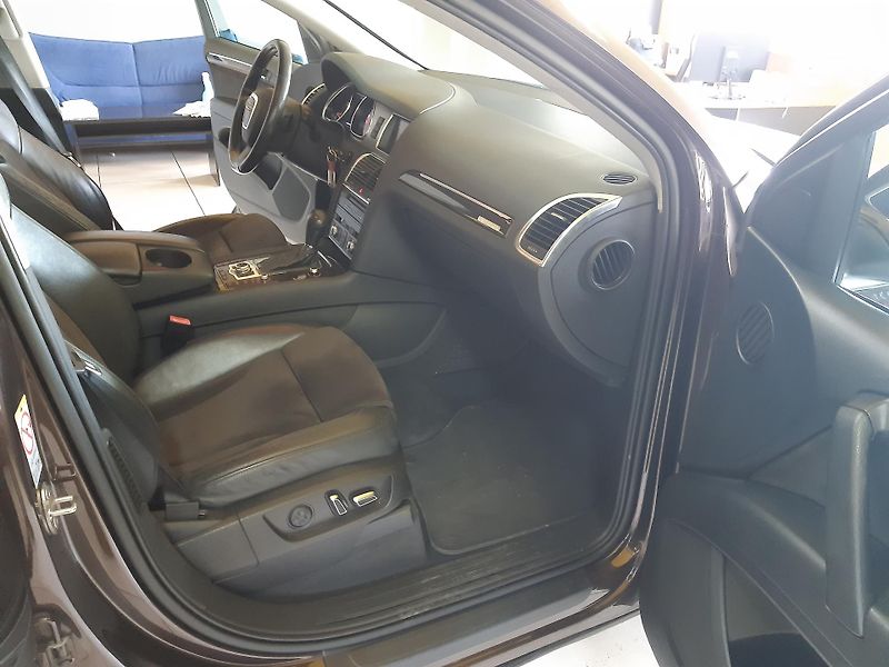 Audi Q7 3.0 TDI  - fotka 22 z 23