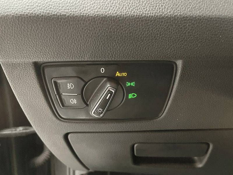 Volkswagen Passat (2017) 2.0TDI,140kW,DSG,HIGHLINE,DPH, - fotka 30 z 41
