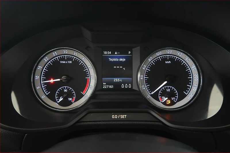 Škoda Octavia (2019) Style 2.0 TDI, Automat, Navi - fotka 11 z 17