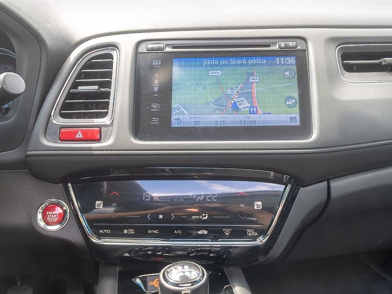 Honda HR-V (2016) 1.6D 88KW 2x ALU – WEBASTO - fotka 24 z 56