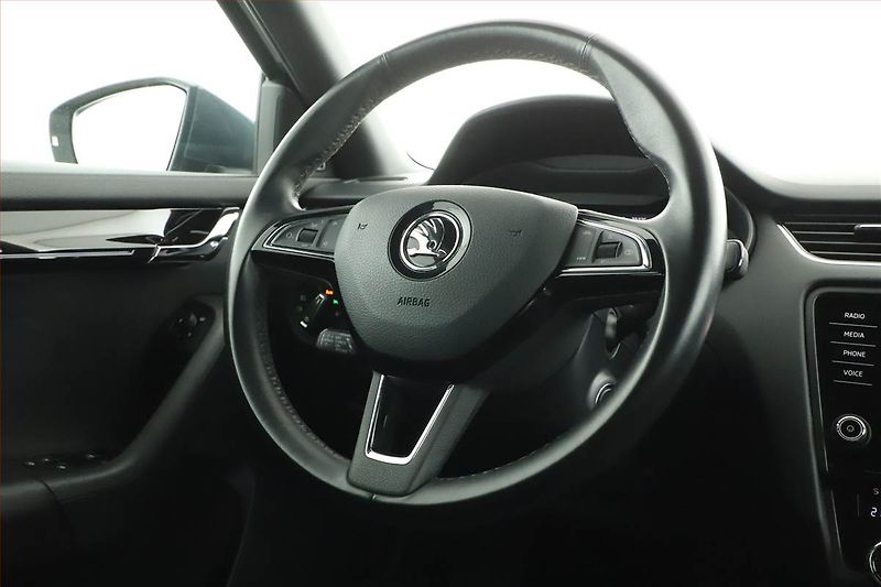 Škoda Octavia (2019) 1.5 TSI, Automat, Kůže, Navi - fotka 8 z 20