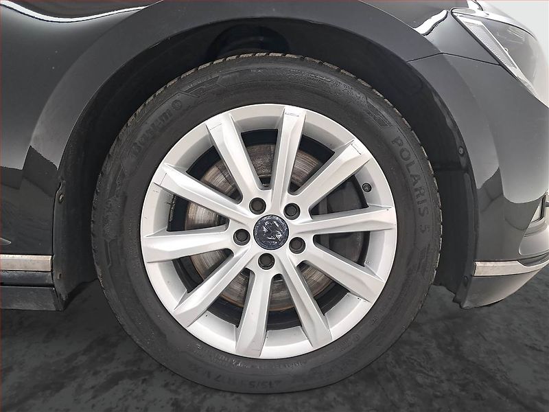 Volkswagen Passat (2016) 2.0 BiTDI, 4X4, Automat, Kůže - fotka 15 z 23