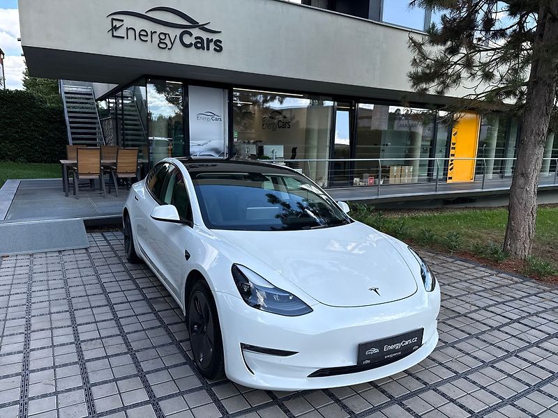 Tesla Model 3 Long Range AWD - fotka 38 z 38
