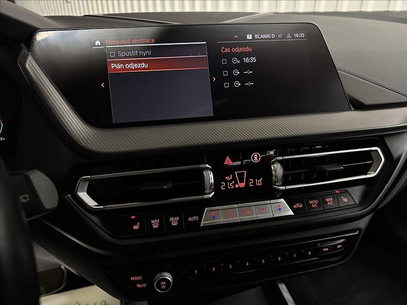 BMW Řada 1 120i M Sport Virtual Pano LED - fotka 30 z 47
