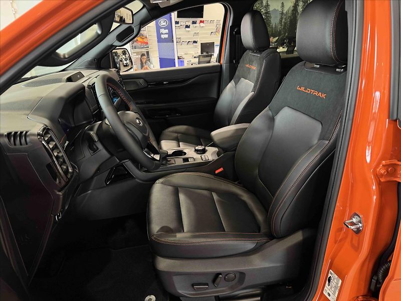Ford Ranger (2026) 2,3 EcoBoost PHEV 205 kW 10 st - fotka 9 z 20