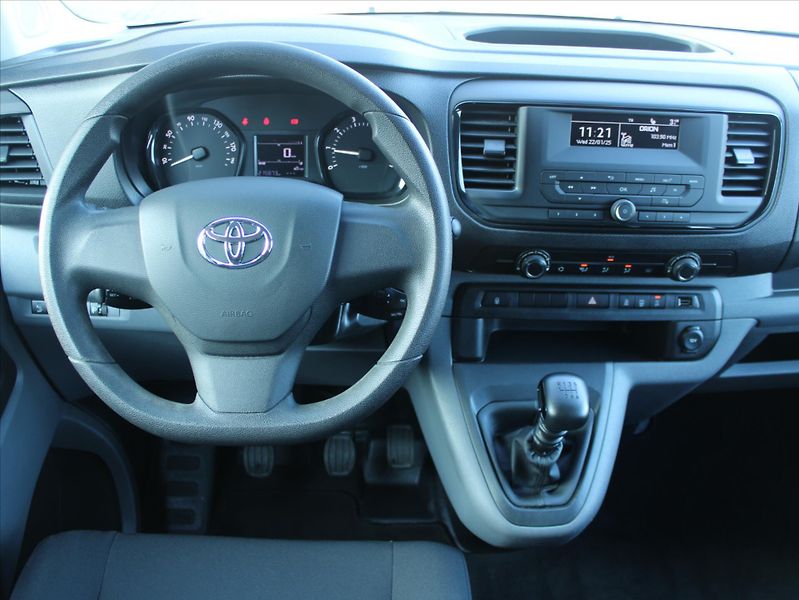 Toyota ProAce 2,0 D-4D 9míst L2 ČR 1.maj  Ko - fotka 16 z 22