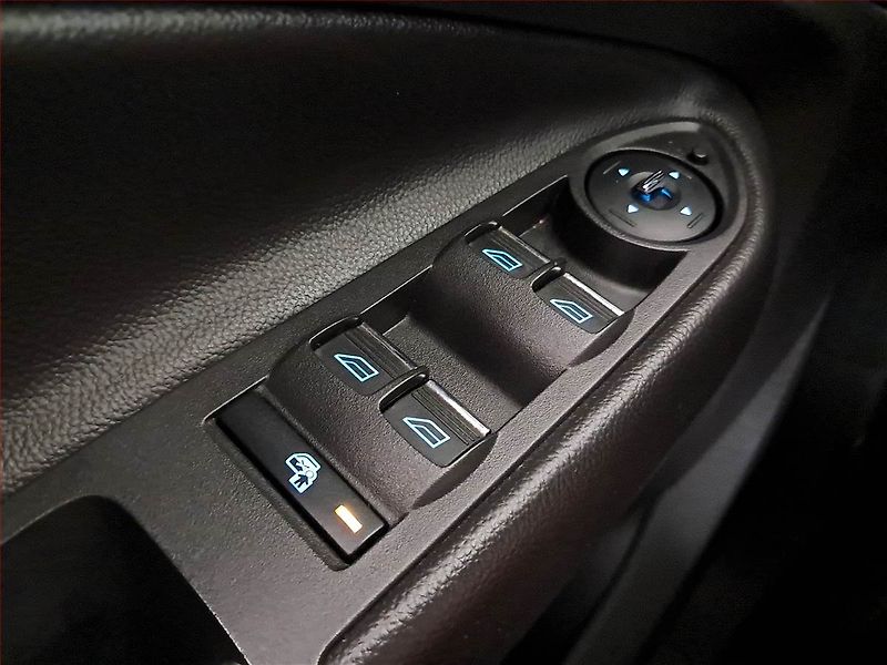 Ford Kuga (2013) 2.0 TDCi, 4X4, Tempomat - fotka 19 z 21