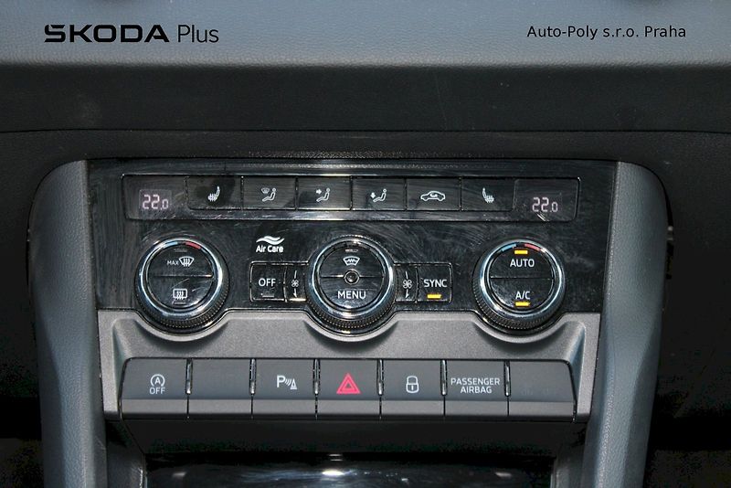 Škoda Karoq (2025) 1.5 TSI 110 kW Top Selection - fotka 16 z 25