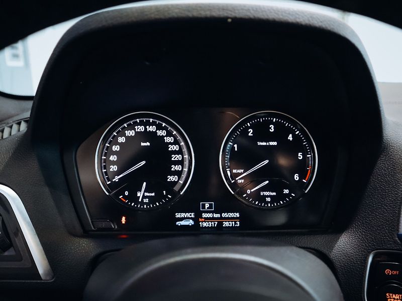 BMW Řada 1 118d M-paket 110 kW - fotka 21 z 23