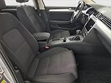 Volkswagen Passat (2019) 1.6 TDI, Automat, Navi - náhled 9