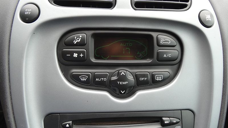 Citroën Xsara Picasso 1.6HDi žádná koroze+zim.pneu  - fotka 8 z 10