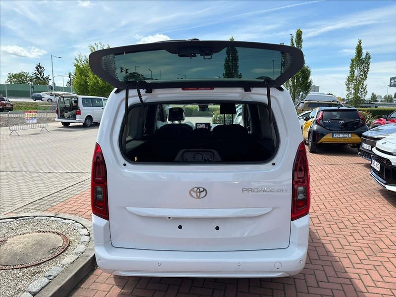 Toyota ProAce City Verso (2026) 1,5   Family 5S - fotka 6 z 8