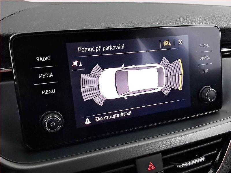Škoda Scala (2023) Style 1.0 TSI, Automat, ČR - fotka 14 z 19